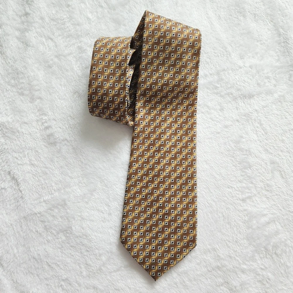 Vintage‎ 90s Geometric Gold Tie Foulard Square White Navy Men's Tall Cornerstone